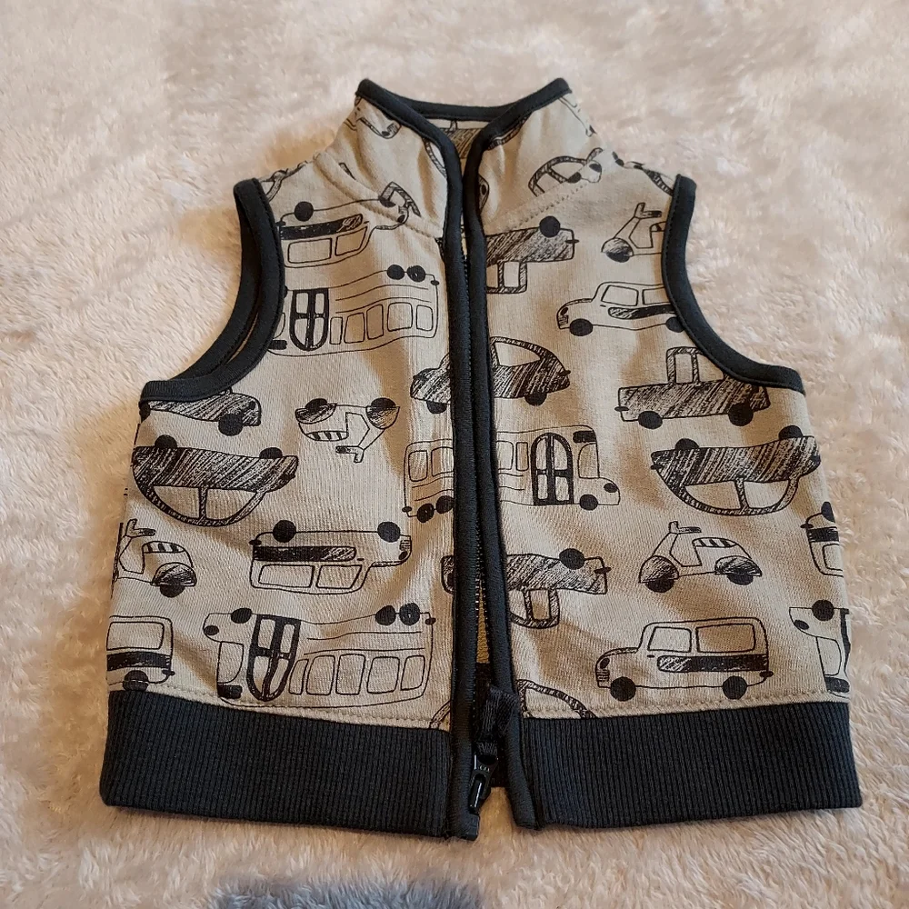 Carter’s Boys 3 Piece Set Onsie Vest Pants 6 months